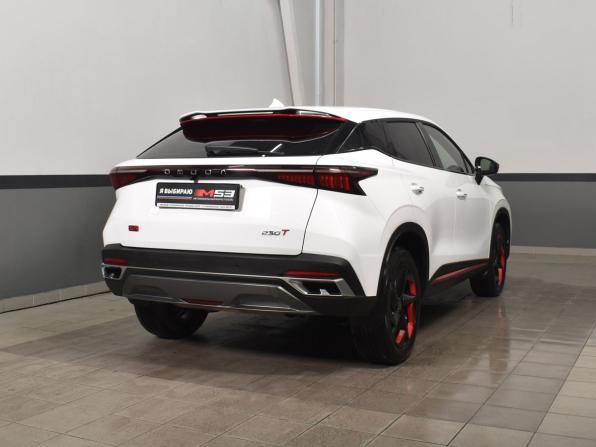 Omoda C5 I Рестайлинг с пробегом 2024 года, цена 1 849 999 рублей, 30450 км, внедорожник, Автокод Объявления