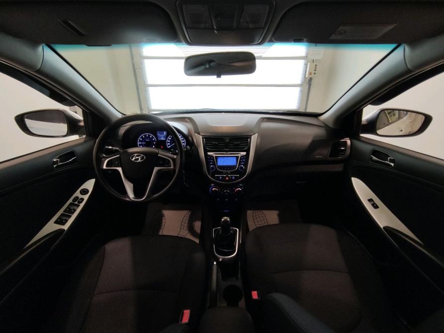 Hyundai Solaris I Санкт-Петербург  - изображение 10