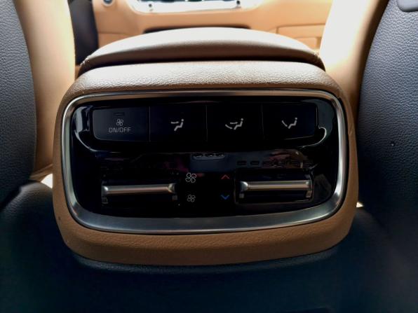 Kia Mohave I Рестайлинг 2 с пробегом 2019 года, цена 4 179 000 рублей, 133000 км, внедорожник, Автокод Объявления
