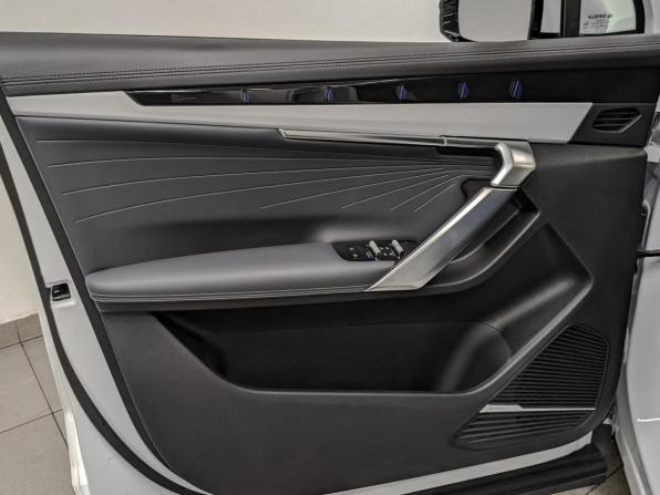 Geely Atlas II с пробегом 2024 года, цена 3 100 000 рублей, 24948 км, внедорожник, Автокод Объявления