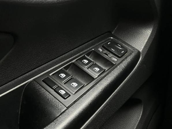 Lada (ВАЗ) Vesta I с пробегом 2019 года, цена 865 000 рублей, 103452 км, седан, Автокод Объявления