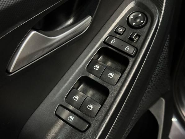Hyundai Creta II с пробегом 2022 года, цена 2 299 900 рублей, 32000 км, внедорожник, Автокод Объявления