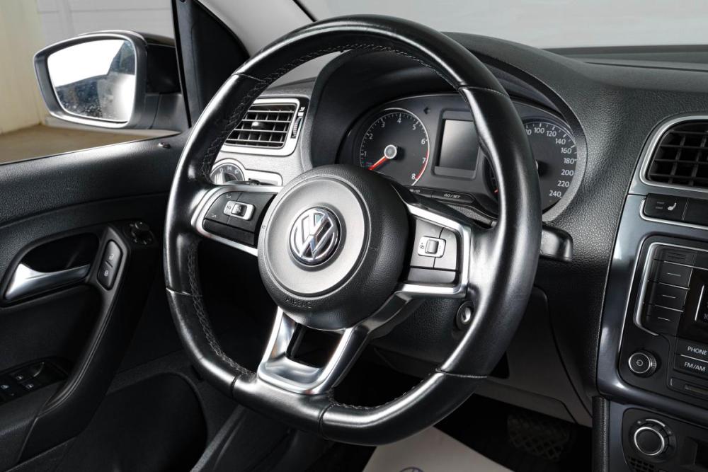 Volkswagen Polo V Рестайлинг Тюмень  - изображение 12