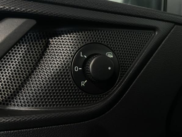 Skoda Rapid I с пробегом 2016 года, цена 1 079 900 рублей, 115145 км, лифтбек, Автокод Объявления