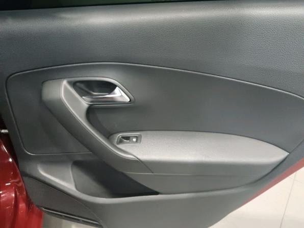 Volkswagen Polo V Рестайлинг с пробегом 2018 года, цена 1 130 000 рублей, 188700 км, седан, Автокод Объявления