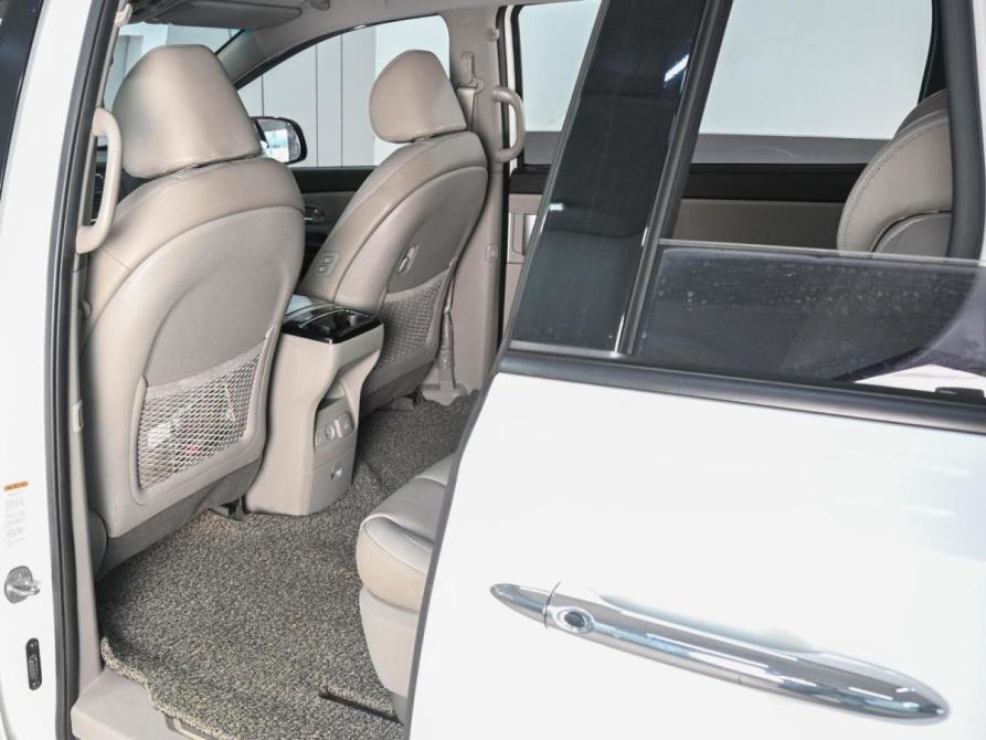 Kia Carnival III Ростов-на-Дону  - изображение 12