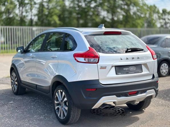 Lada (ВАЗ) XRAY I с пробегом 2018 года, цена 1 050 000 рублей, 46378 км, хэтчбек, Автокод Объявления