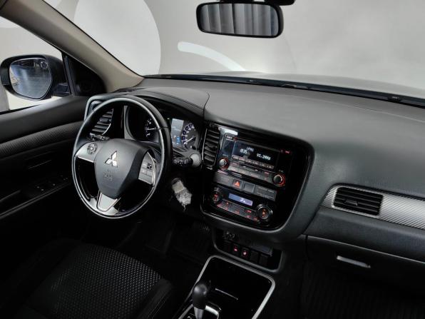 Mitsubishi Outlander III Рестайлинг 2 с пробегом 2018 года, цена 1 555 000 рублей, 226219 км, внедорожник, Автокод Объявления