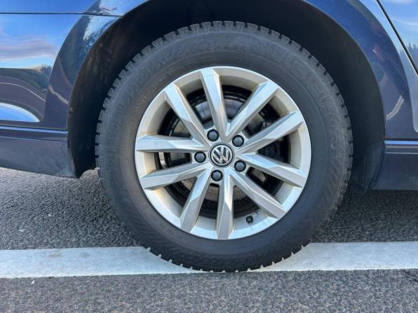 Volkswagen Passat B8 с пробегом 2017 года, цена 1 379 000 рублей, 196000 км, универсал, Автокод Объявления