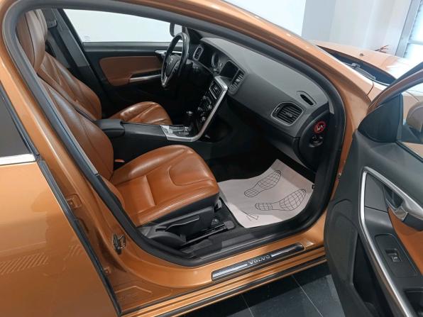Volvo S60 II с пробегом 2012 года, цена 939 000 рублей, 206286 км, седан, Автокод Объявления