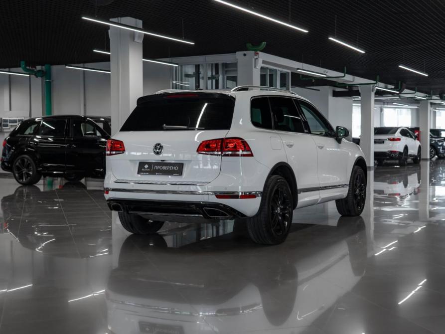 Volkswagen Touareg II Рестайлинг Москва  - изображение 4
