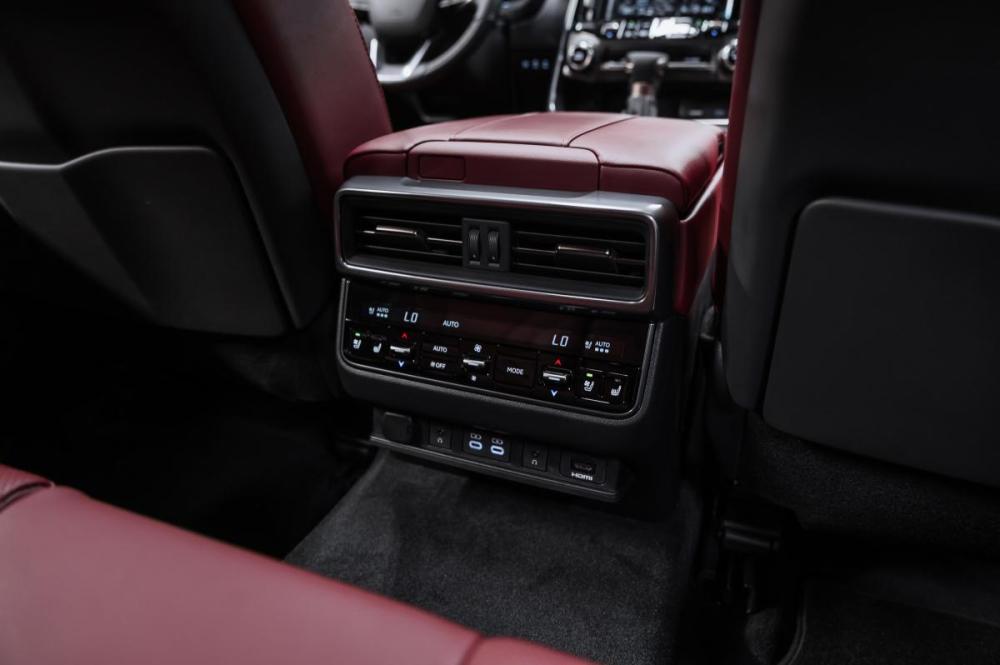 Lexus LX IV Москва  - изображение 24