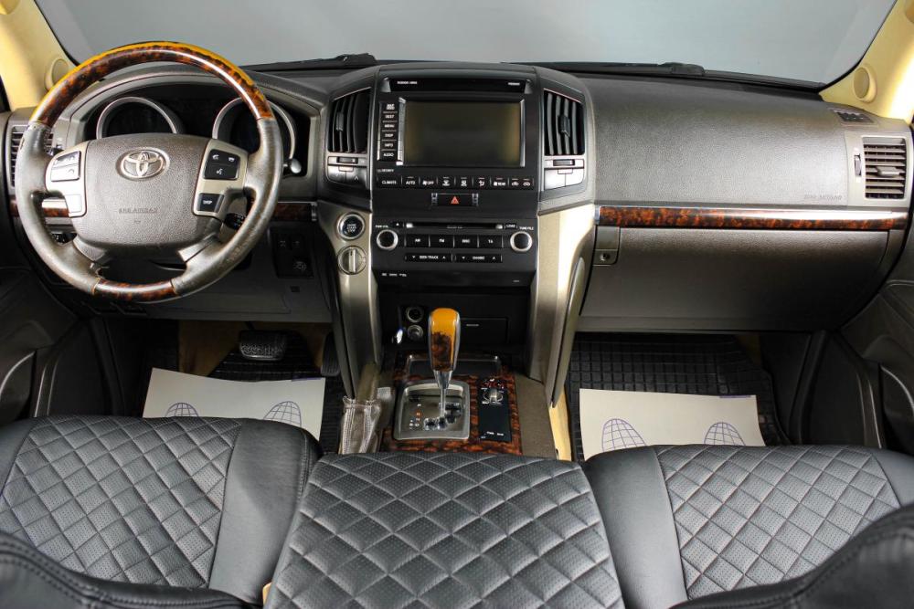Toyota Land Cruiser 200 Series Тюмень  - изображение 12
