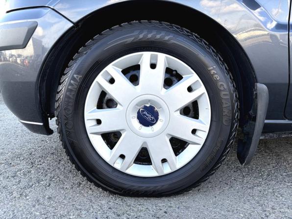 Ford Fusion I Рестайлинг с пробегом 2007 года, цена 385 000 рублей, 186001 км, хэтчбек, Автокод Объявления