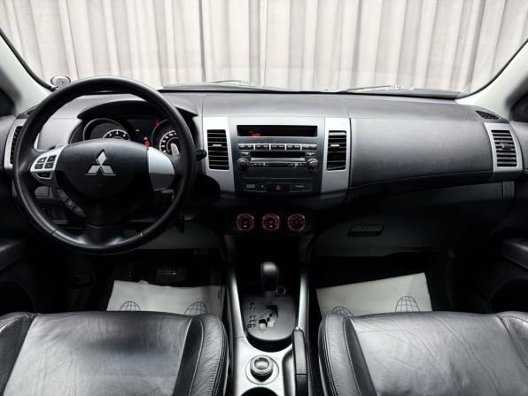Mitsubishi Outlander II Рестайлинг с пробегом 2010 года, цена 1 129 000 рублей, 213000 км, внедорожник, Автокод Объявления