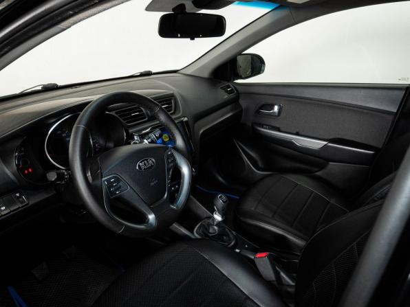 Kia Rio III Рестайлинг с пробегом 2017 года, цена 967 000 рублей, 180661 км, седан, Автокод Объявления