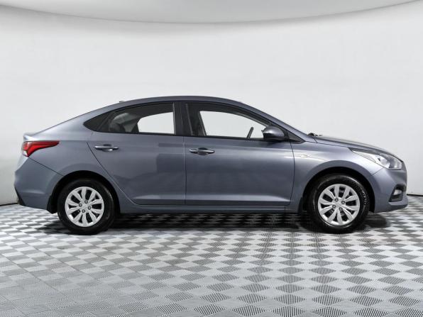 Hyundai Solaris II с пробегом 2017 года, цена 1 030 000 рублей, 129222 км, седан, Автокод Объявления