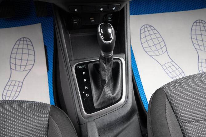 Hyundai Solaris II Рестайлинг с пробегом 2020 года, цена 1 599 000 рублей, 132895 км, седан, Автокод Объявления