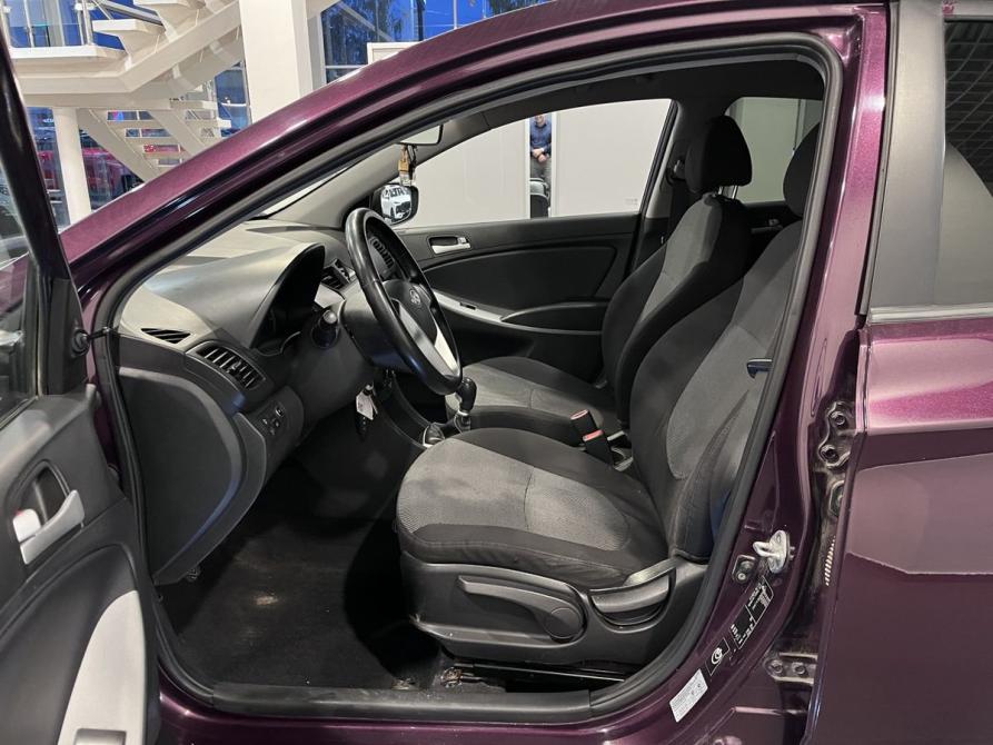 Hyundai Solaris I Чебоксары  - изображение 16