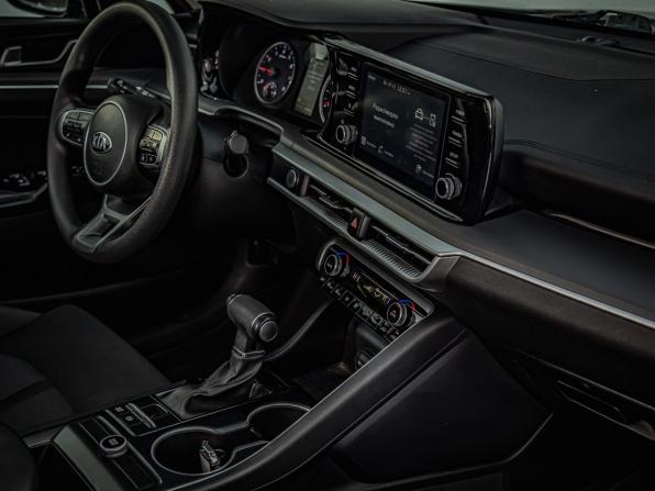 Kia K5 III с пробегом 2021 года, цена 2 499 000 рублей, 63389 км, седан, Автокод Объявления