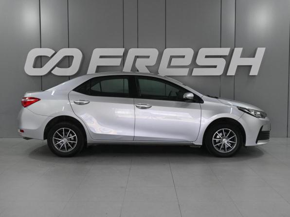 Toyota Corolla XI (E160 E170 E180) Рестайлинг 1 с пробегом 2016 года, цена 1 870 000 рублей, 19340 км, седан, Автокод Объявления