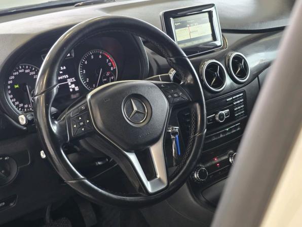 Mercedes-Benz B-Класс II (W246) с пробегом 2013 года, цена 1 050 000 рублей, 204754 км, хэтчбек, Автокод Объявления