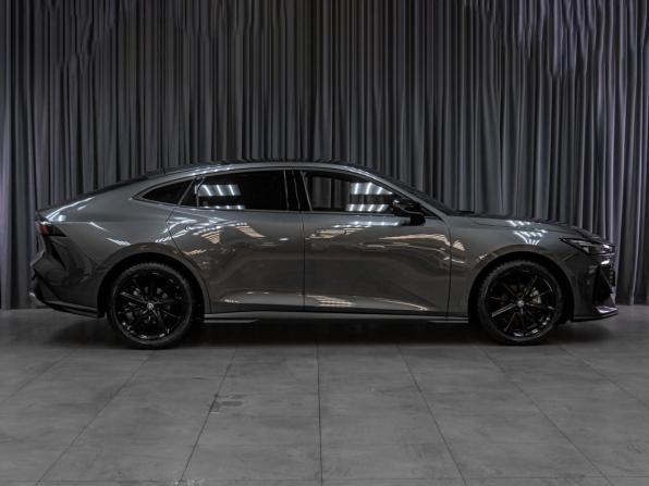 Changan UNI-V I с пробегом 2023 года, цена 2 349 000 рублей, 8952 км, лифтбек, Автокод Объявления