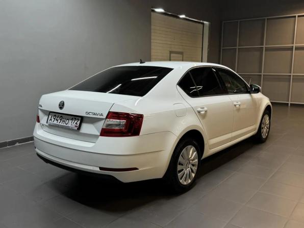 Skoda Octavia III (A7) Рестайлинг с пробегом 2019 года, цена 1 457 000 рублей, 129000 км, лифтбек, Автокод Объявления