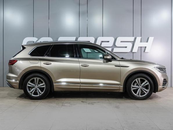 Volkswagen Touareg III с пробегом 2018 года, цена 4 239 000 рублей, 231611 км, внедорожник, Автокод Объявления