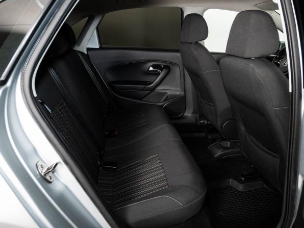 Volkswagen Polo V Рестайлинг с пробегом 2017 года, цена 1 092 000 рублей, 115204 км, седан, Автокод Объявления
