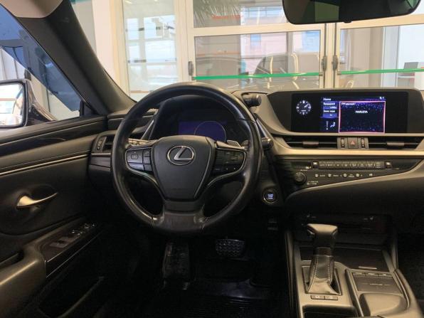 Lexus ES VII с пробегом 2018 года, цена 3 100 000 рублей, 252004 км, седан, Автокод Объявления