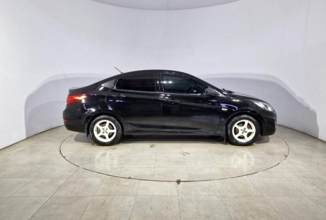 Hyundai Solaris I с пробегом 2013 года, цена 630 000 рублей, 209014 км, седан, Автокод Объявления
