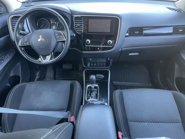 Mitsubishi Outlander III Рестайлинг 3 с пробегом 2021 года, цена 2 500 000 рублей, 140562 км, внедорожник, Автокод Объявления