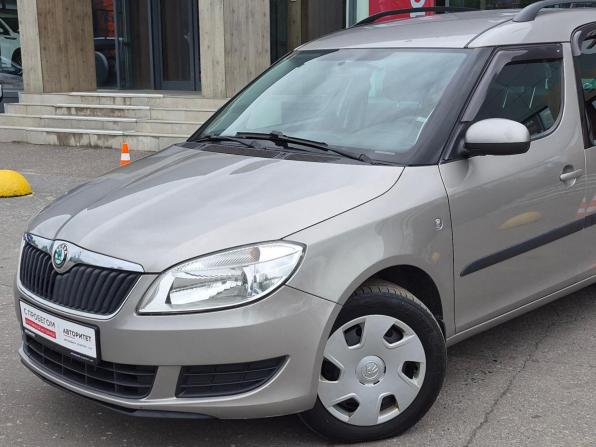 Skoda Roomster I Рестайлинг с пробегом 2011 года, цена 599 000 рублей, 223746 км, минивэн, Автокод Объявления