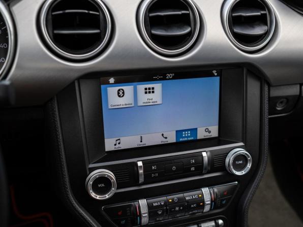 Ford Mustang VI Рестайлинг с пробегом 2019 года, цена 2 949 000 рублей, 163113 км, кабриолет, Автокод Объявления