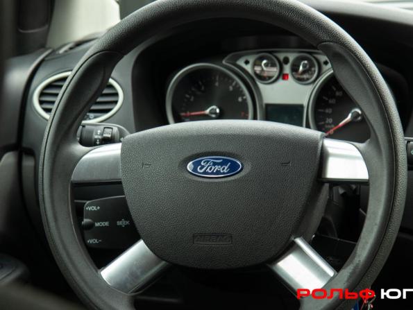 Ford Focus II Рестайлинг с пробегом 2010 года, цена 738 000 рублей, 123333 км, седан, Автокод Объявления