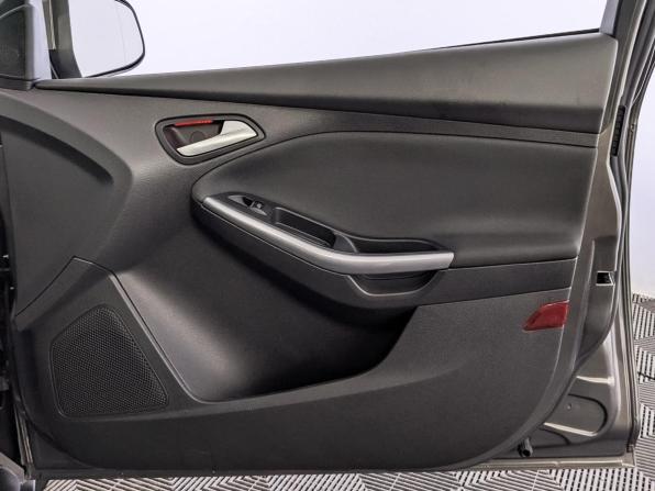 Ford Focus III с пробегом 2012 года, цена 895 000 рублей, 178897 км, универсал, Автокод Объявления