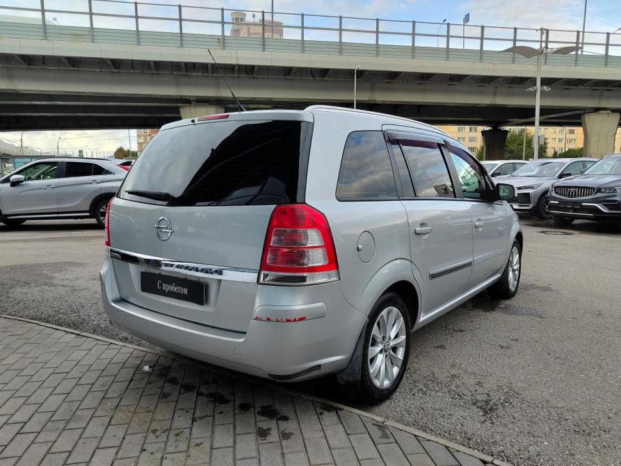 Opel Zafira B Рестайлинг Санкт-Петербург  - изображение 2