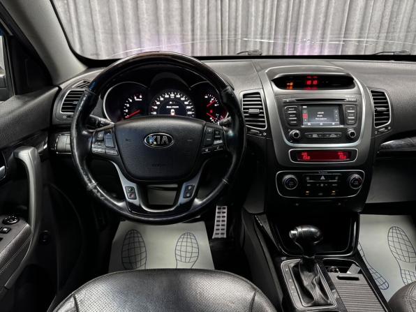 Kia Sorento II Рестайлинг с пробегом 2017 года, цена 1 900 000 рублей, 194635 км, внедорожник, Автокод Объявления