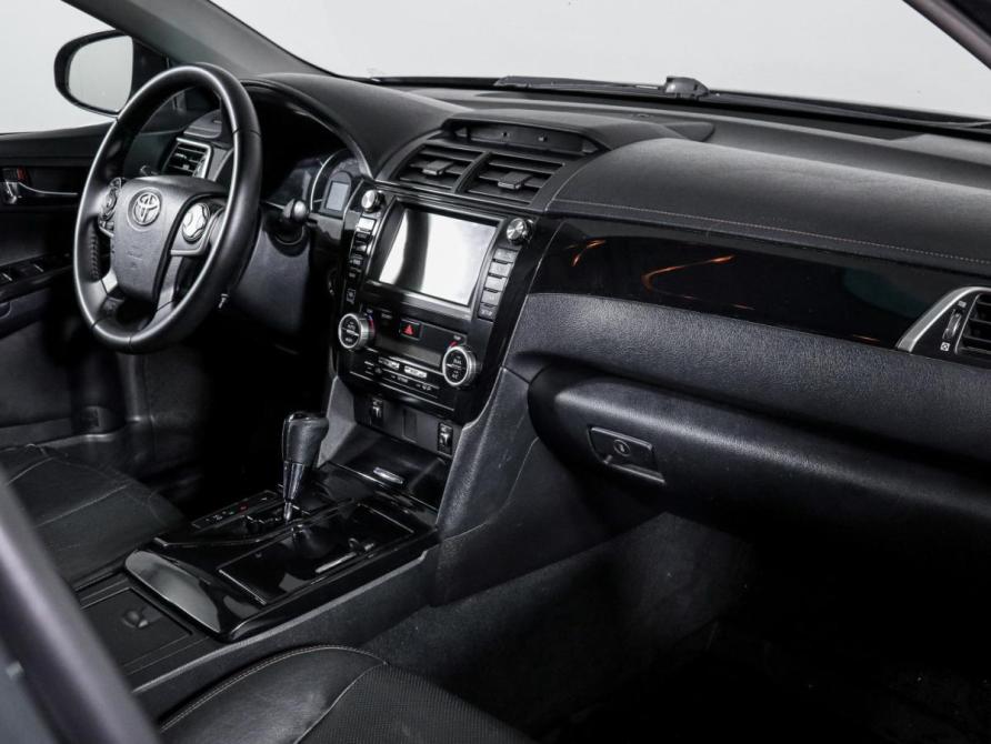 Toyota Camry VII (XV50) Москва  - изображение 9