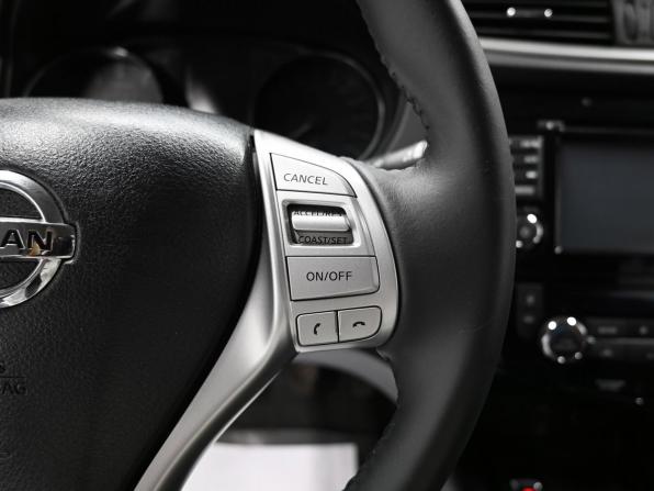 Nissan Qashqai II с пробегом 2016 года, цена 1 795 000 рублей, 94821 км, внедорожник, Автокод Объявления
