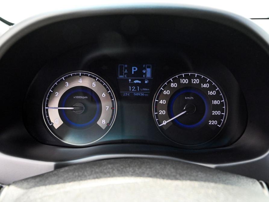 Hyundai Solaris I Рестайлинг Екатеринбург  - изображение 11
