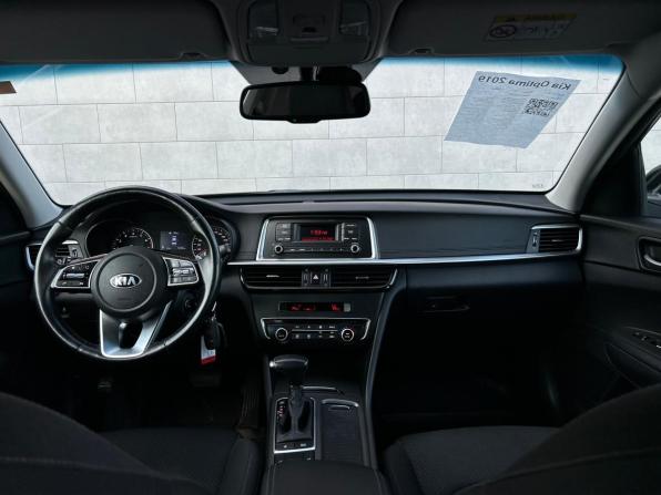 Kia Optima IV Рестайлинг с пробегом 2019 года, цена 2 210 000 рублей, 75754 км, седан, Автокод Объявления