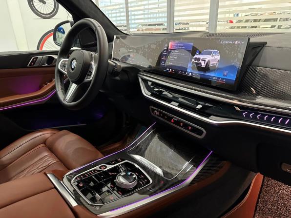 BMW X7 I (G07) Рестайлинг с пробегом 2025 года, цена 15 965 000 рублей, 7252 км, внедорожник, Автокод Объявления
