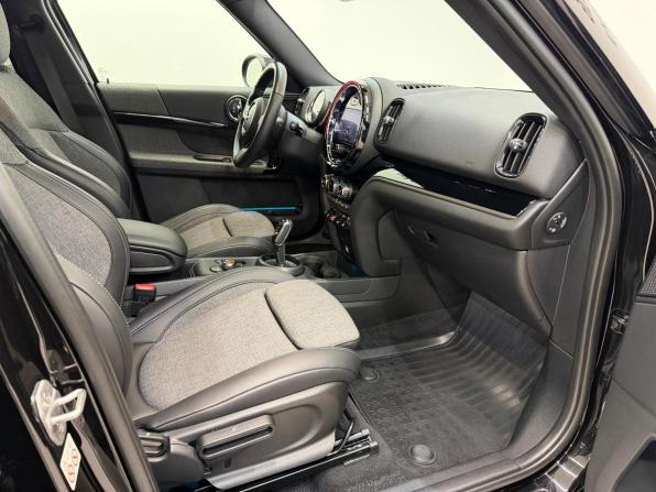 Mini Countryman II Рестайлинг с пробегом 2021 года, цена 3 990 000 рублей, 39869 км, внедорожник, Автокод Объявления