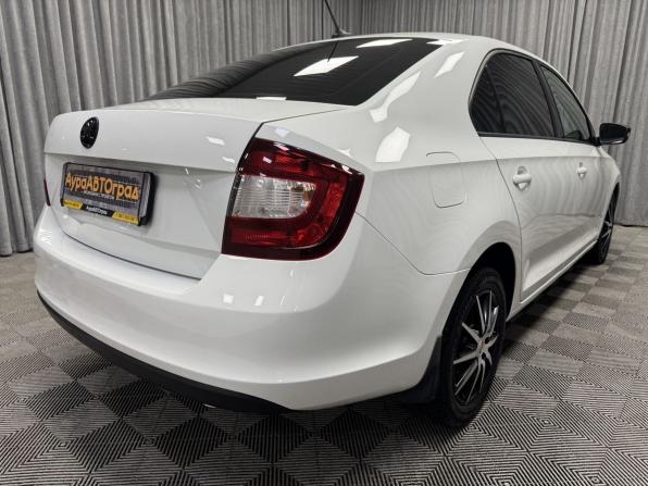 Skoda Rapid I Рестайлинг с пробегом 2018 года, цена 1 120 000 рублей, 170286 км, лифтбек, Автокод Объявления