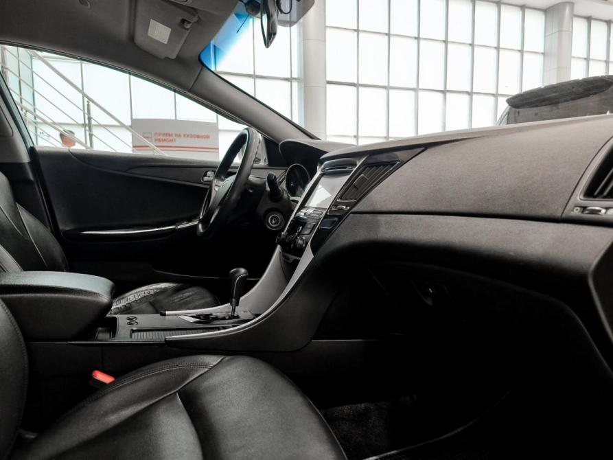Hyundai Sonata VI (YF) Казань  - изображение 13