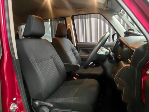 Toyota Roomy I с пробегом 2018 года, цена 1 099 000 рублей, 118996 км, минивэн, Автокод Объявления