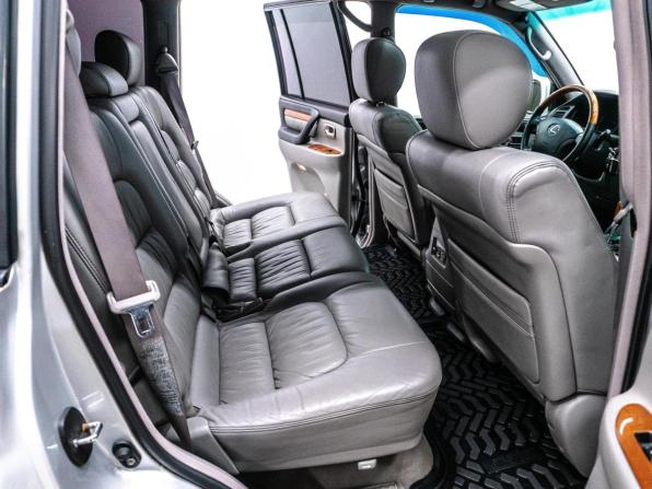 Lexus LX II Рестайлинг с пробегом 2007 года, цена 2 500 000 рублей, 299849 км, внедорожник, Автокод Объявления