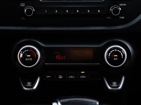Kia Rio IV с пробегом 2017 года, цена 1 238 000 рублей, 136834 км, седан, Автокод Объявления